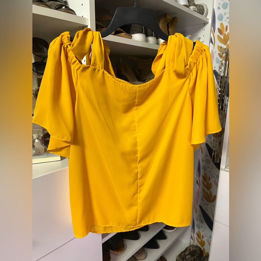 Womens Open Shoulder Tie Strap Top - Picture 2 of 3